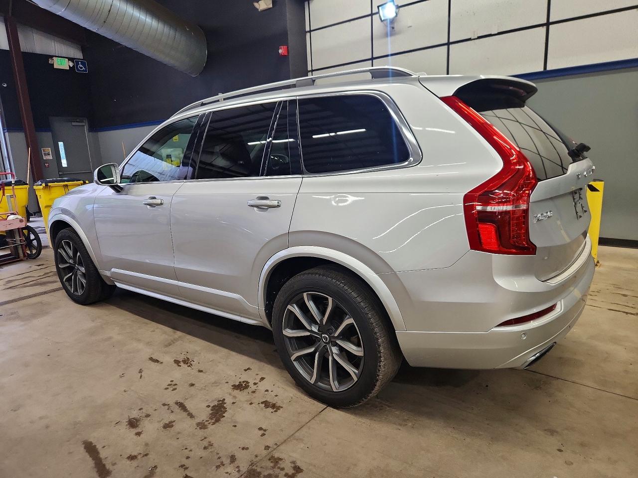 Volvo XC90 T6