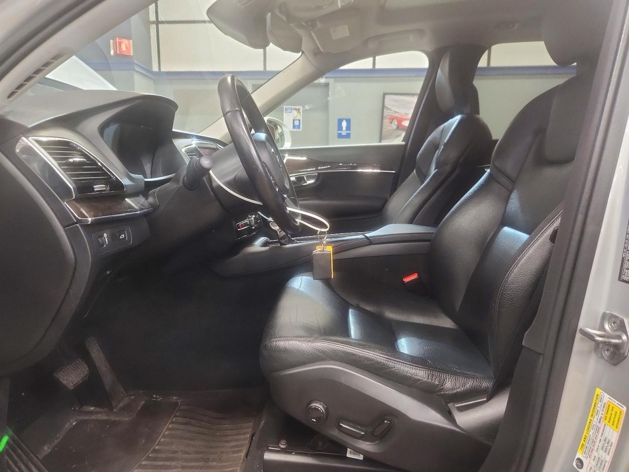 Volvo XC90 T6
