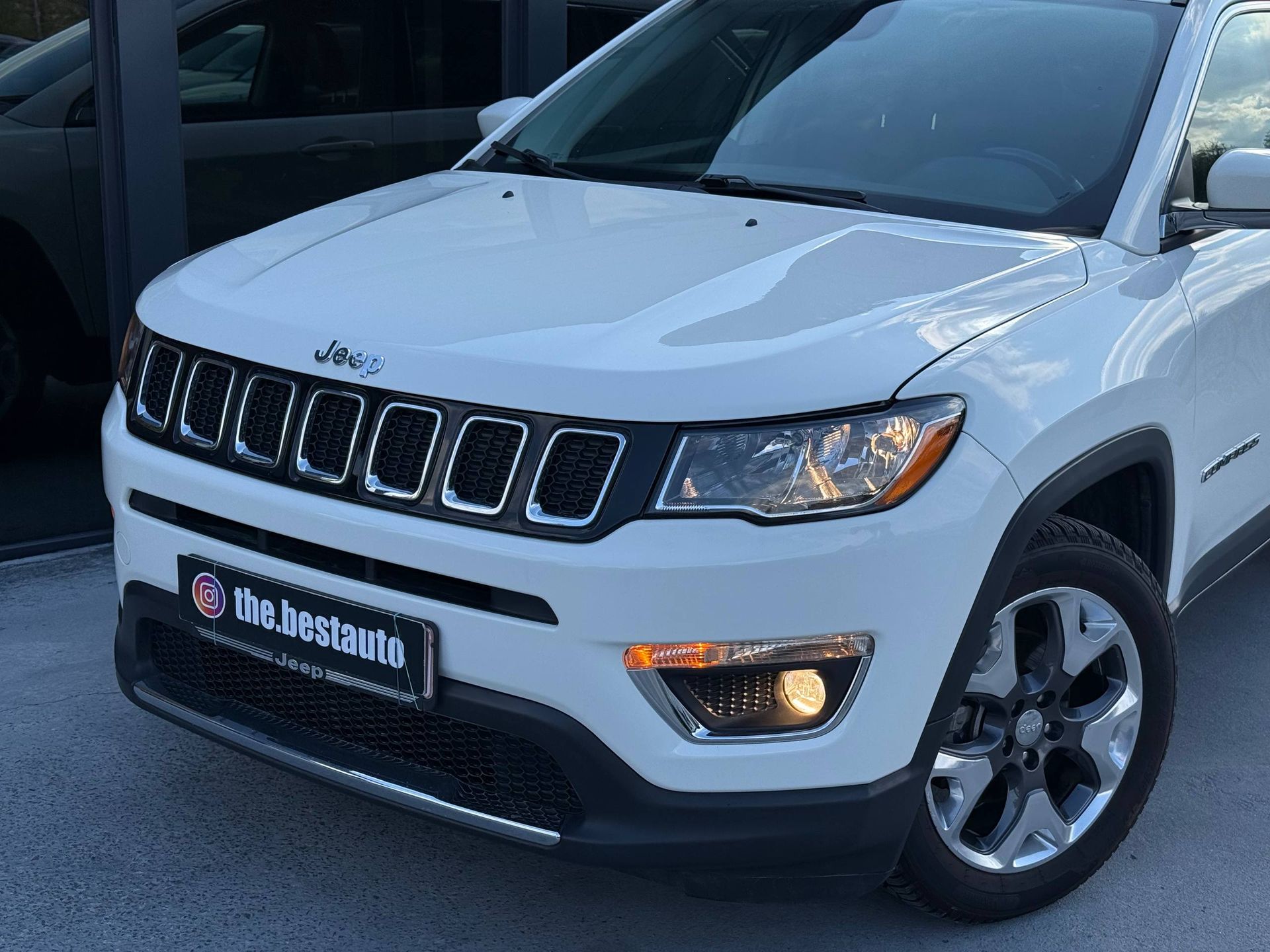 Jeep COMPASS LIMITED