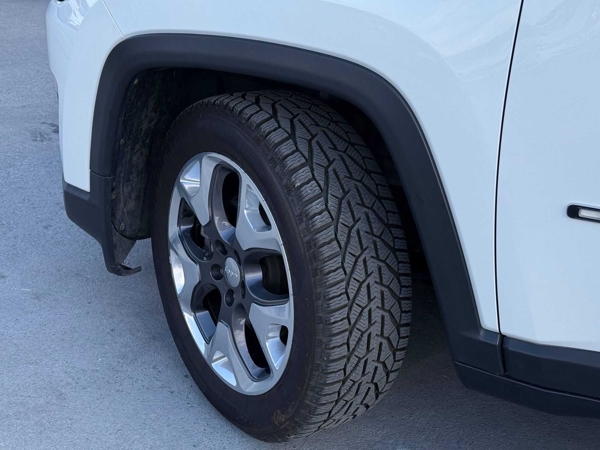 Jeep COMPASS LIMITED