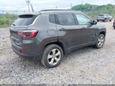 3C4NJDBB6JT175768-4.jpg