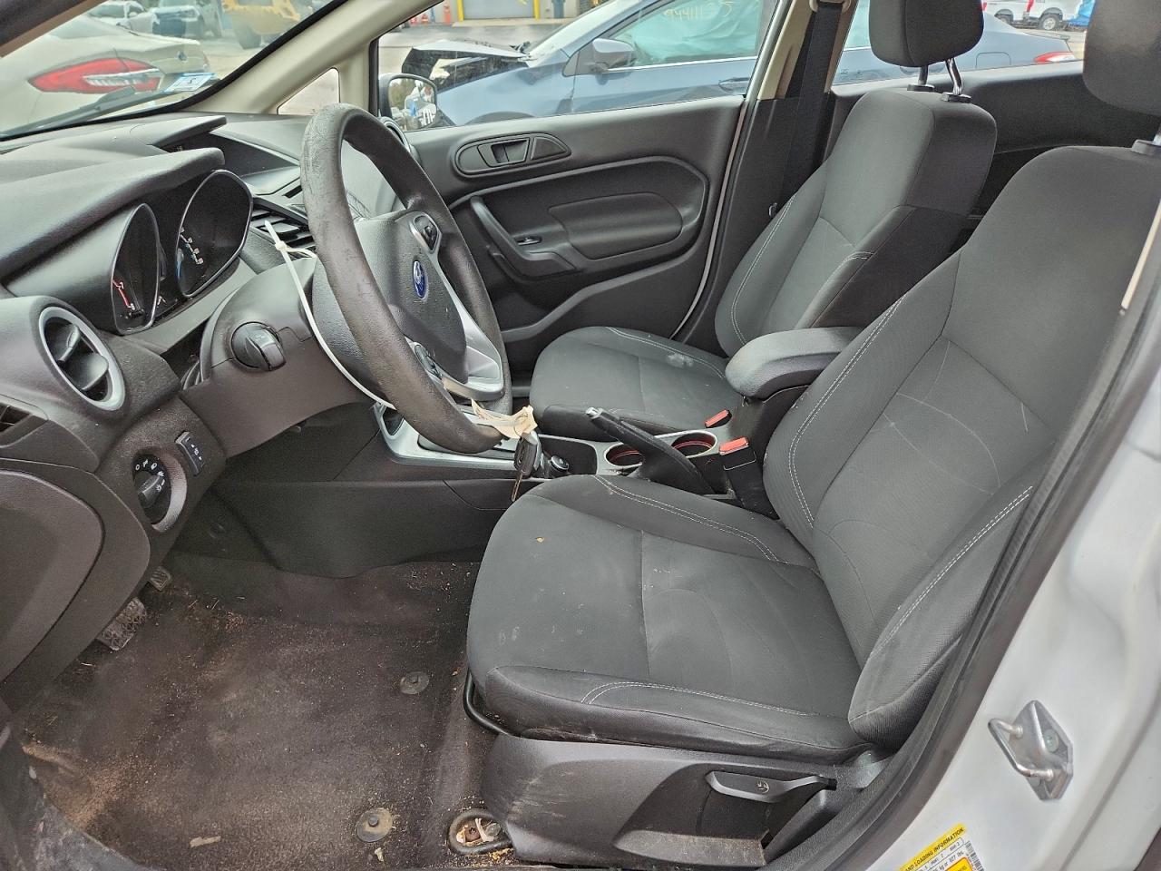 Ford FIESTA SE