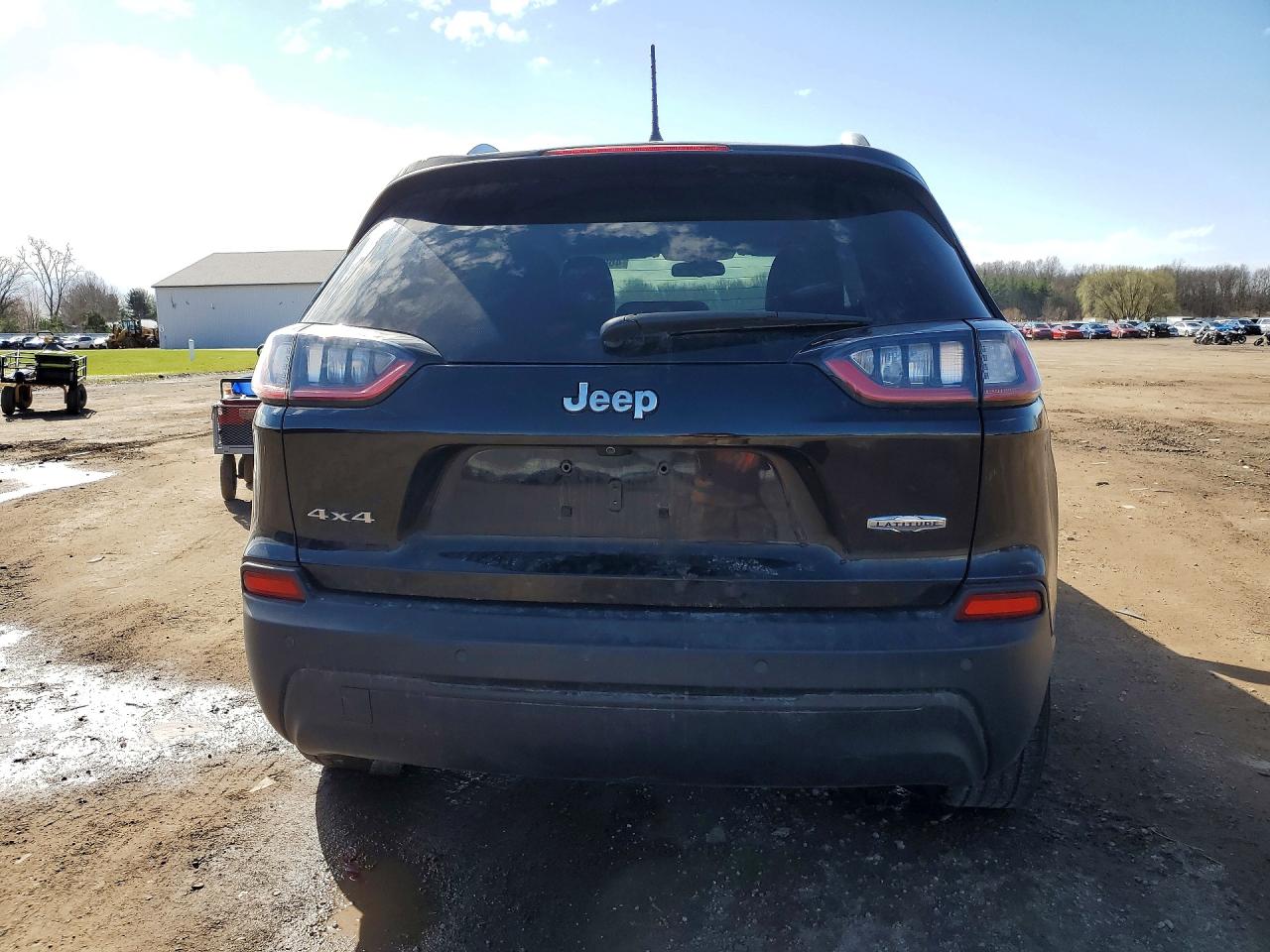 Jeep CHEROKEE LATITUDE PLUS