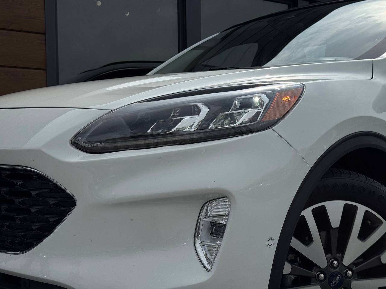 Ford ESCAPE TITANIUM