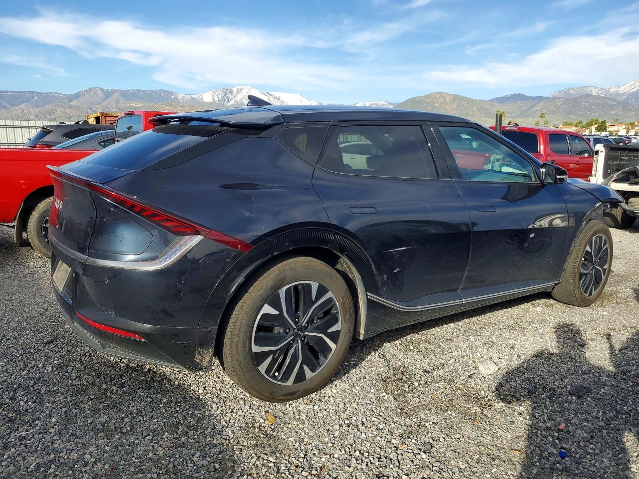 KIA EV6 LIGHT