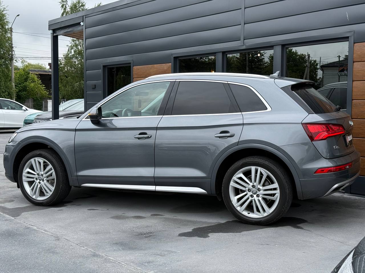 Audi Q5 S-LINE