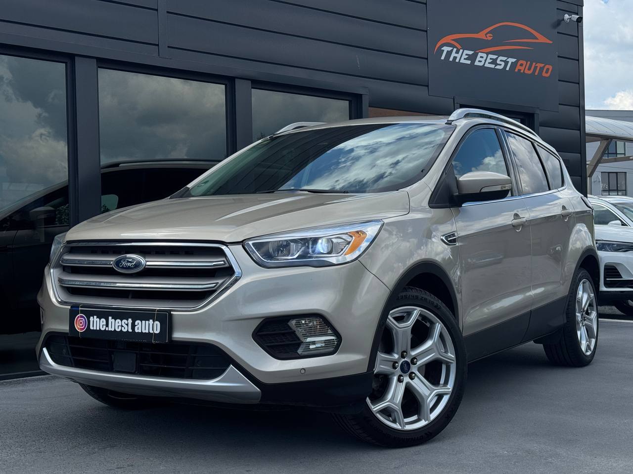 Ford ESCAPE