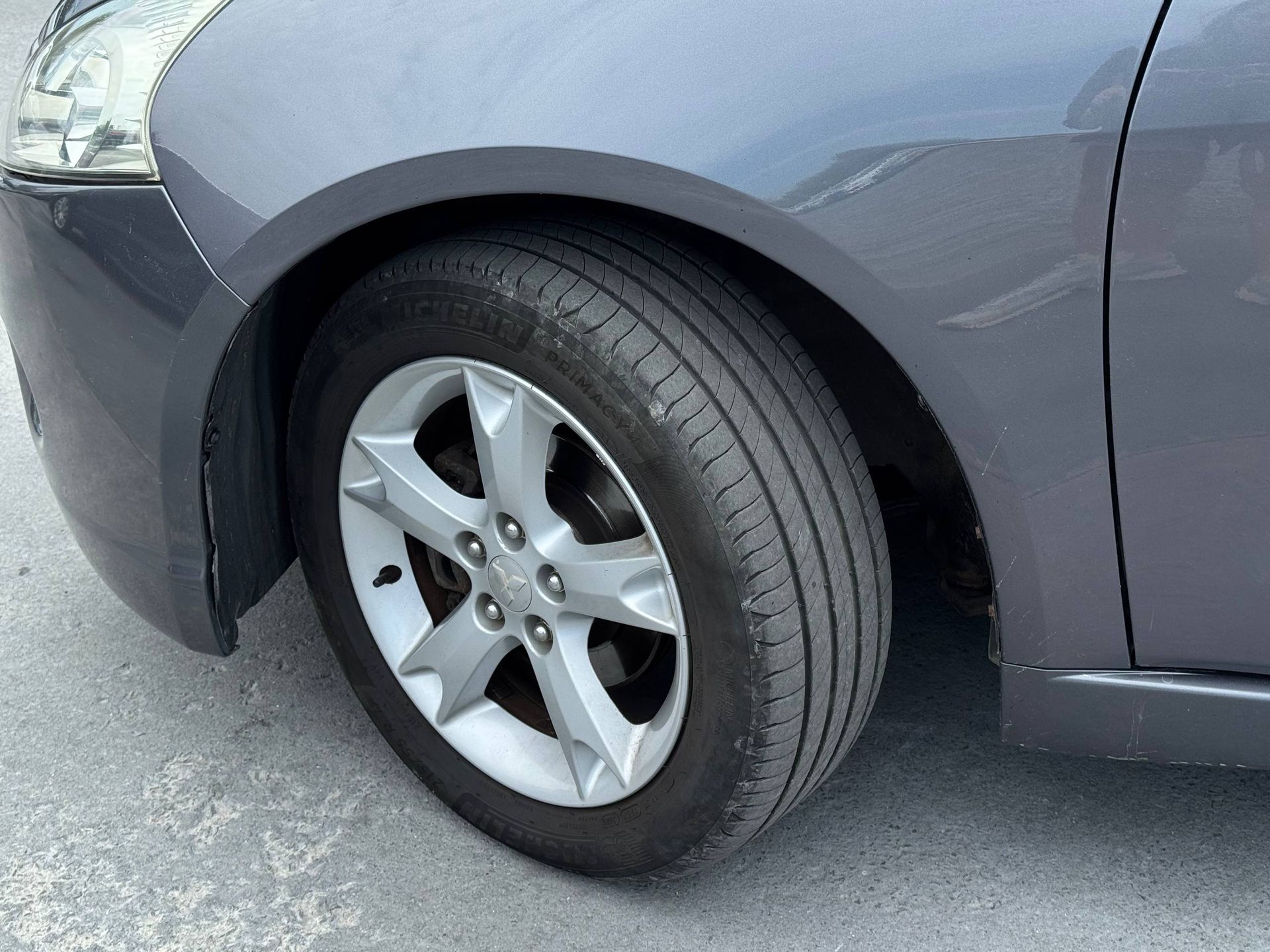 Mitsubishi Grandis