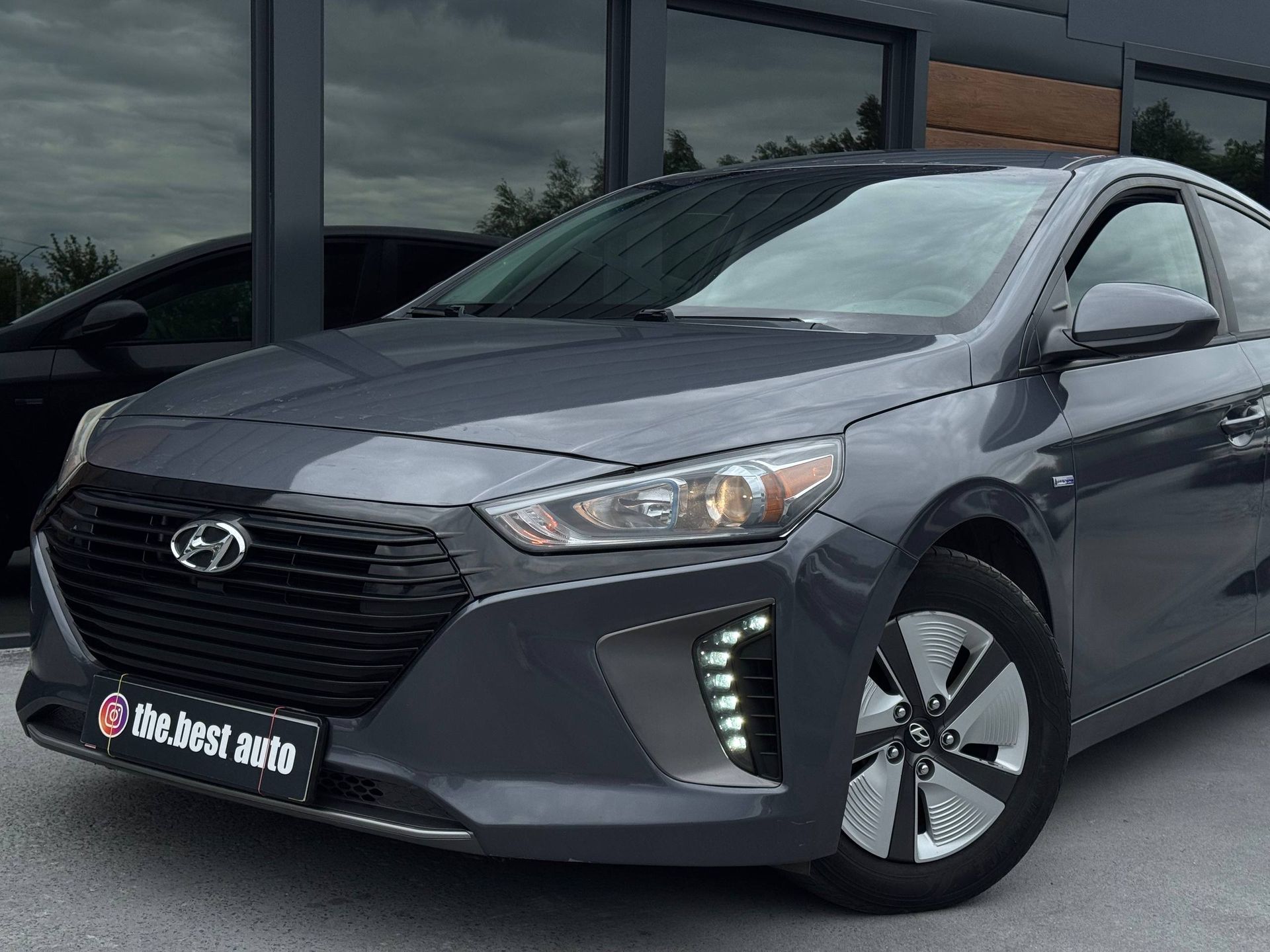 Hyundai Ioniq