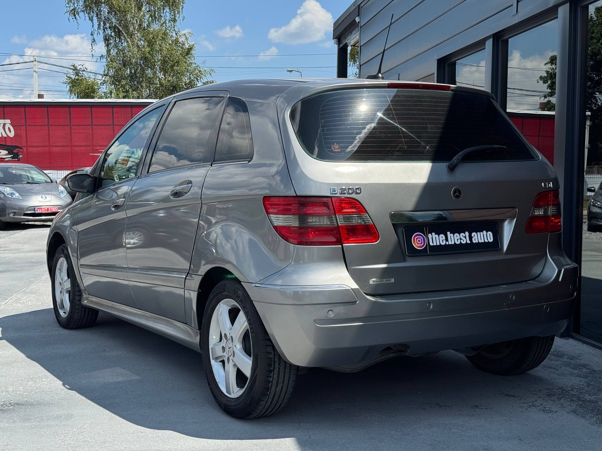 Mercedes-Benz B200
