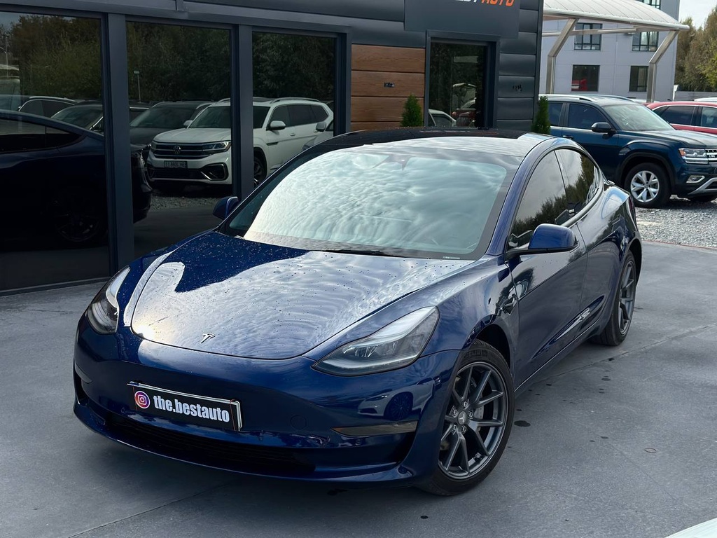 Tesla MODEL 3 STANDARD RANGE PLUS