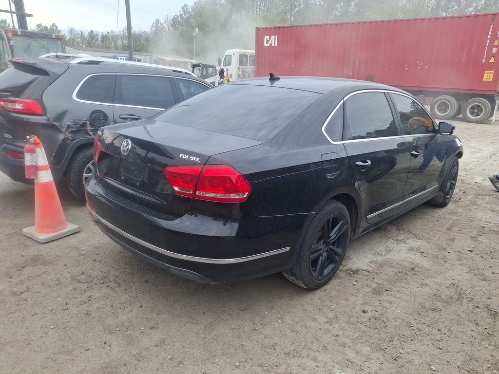 Volkswagen PASSAT SEL