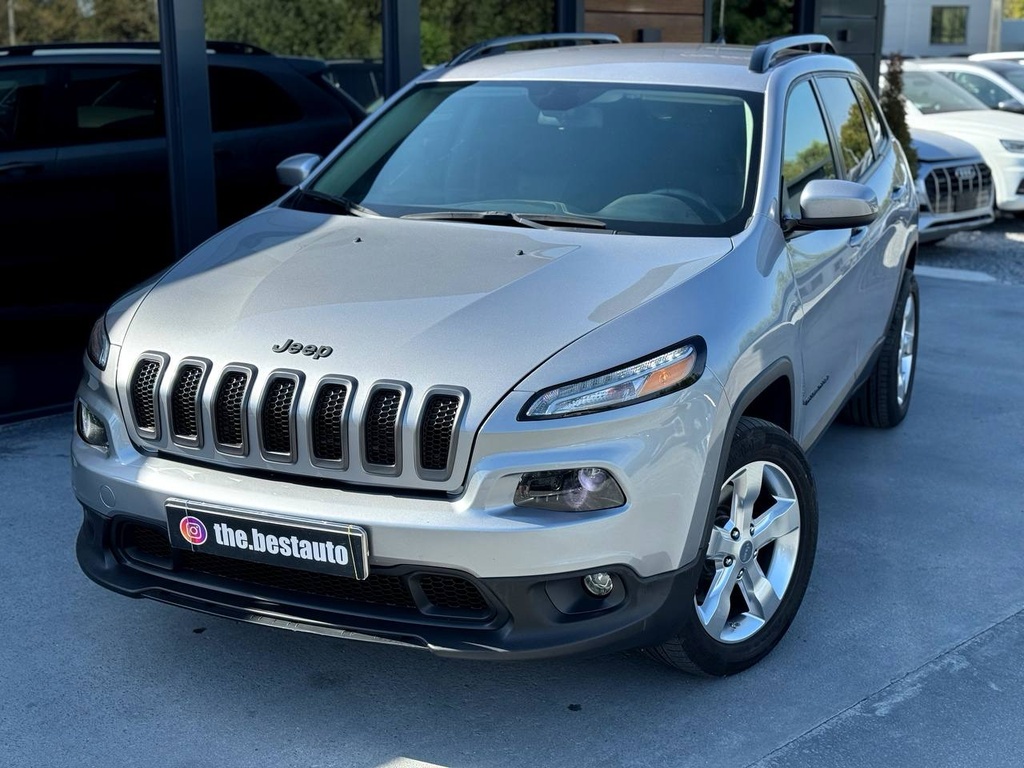 Jeep CHEROKKE LATITUDE