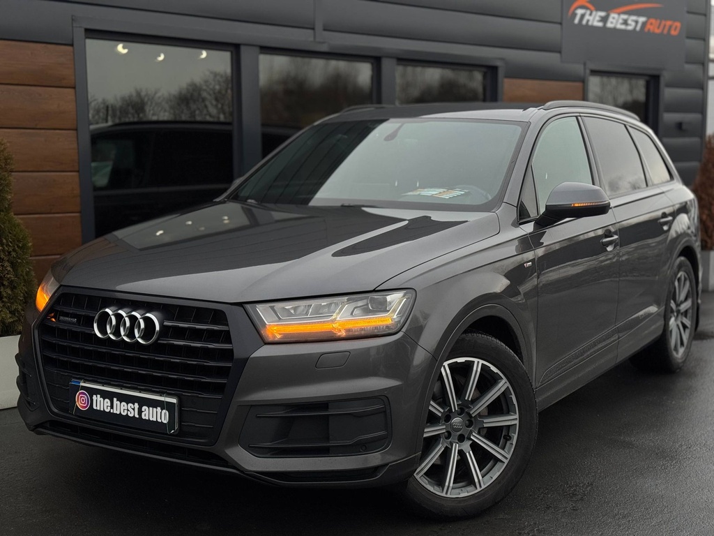 Audi Q7 S-LINE