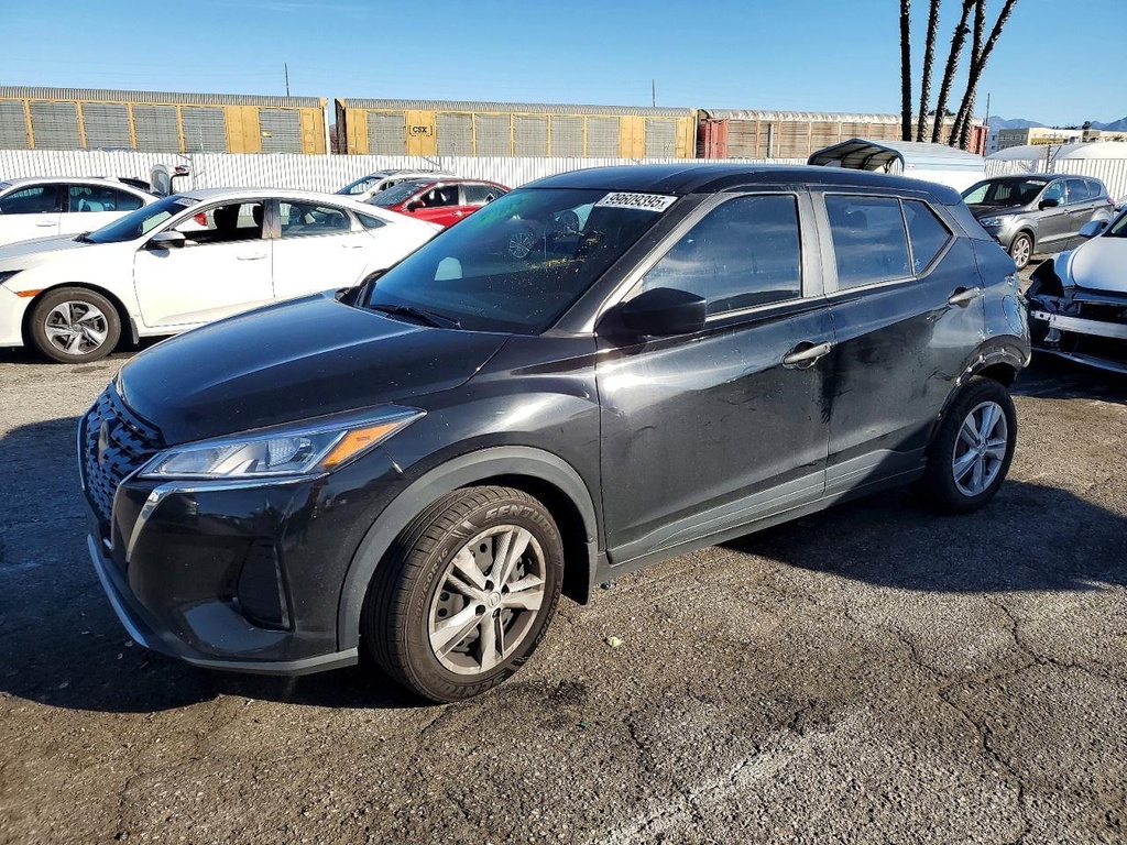 Nissan KICKS S