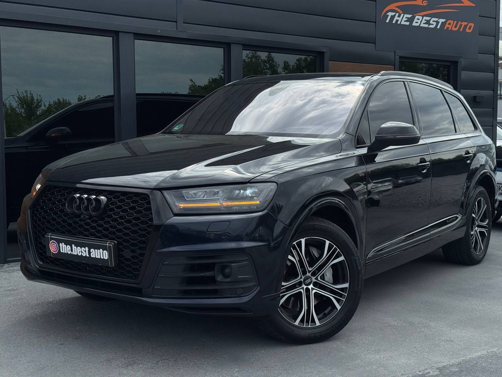 Audi Q7 S-LINE