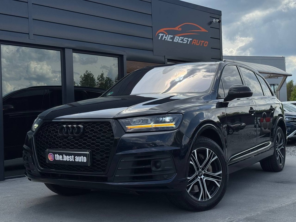 Audi Q7 S-LINE