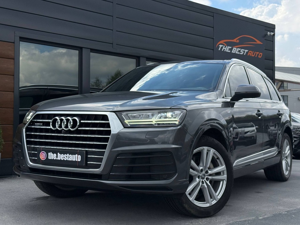 Audi Q7 S-LINE