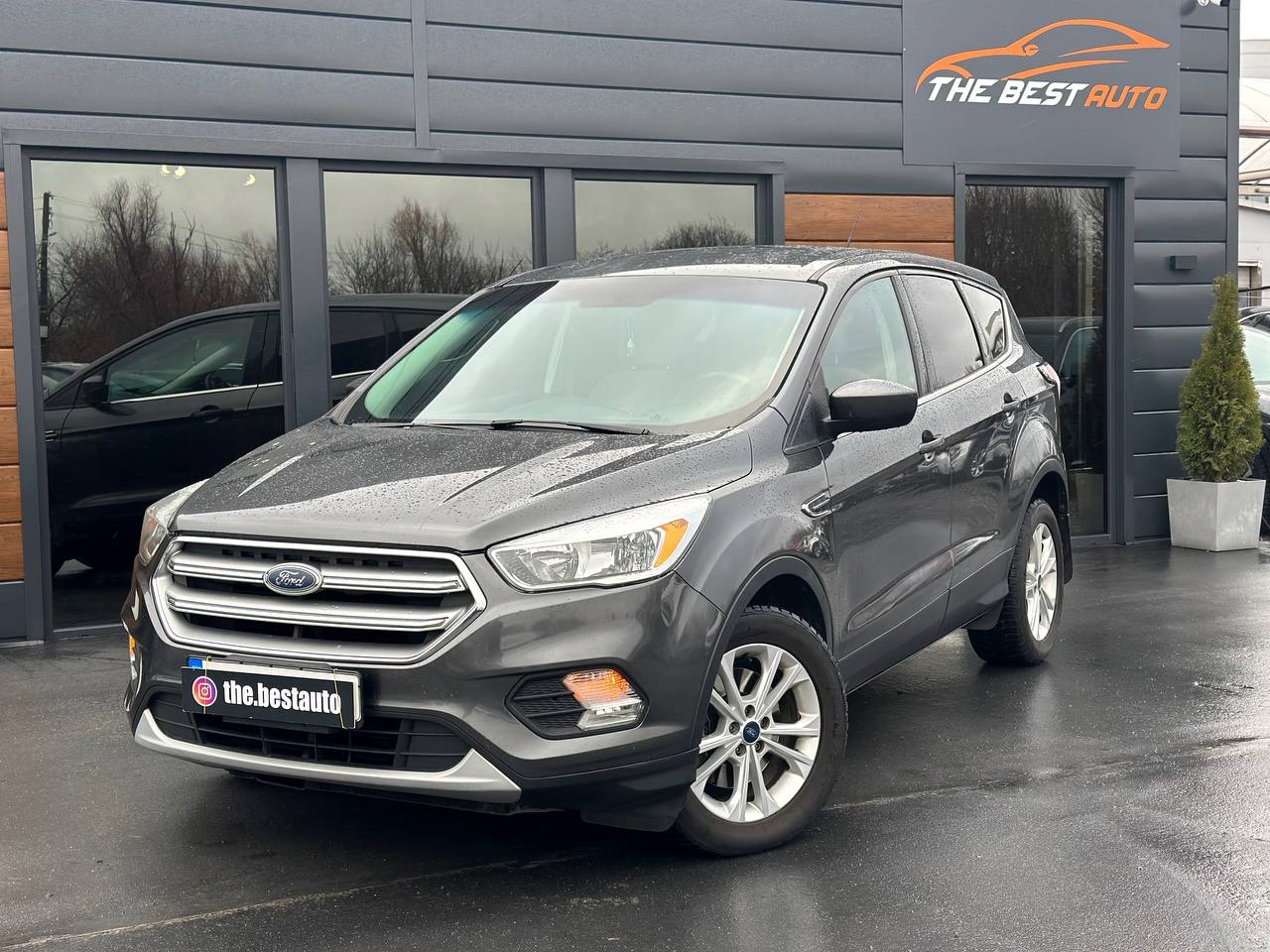 Ford ESCAPE