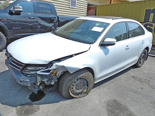 [3VWL17AJ1HM401301] Volkswagen Jetta SEL