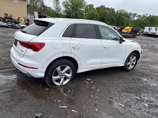 [WA1AECF39L1010852] Audi Q3 Premium