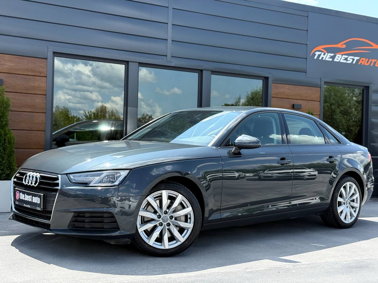 Audi A4 Premium