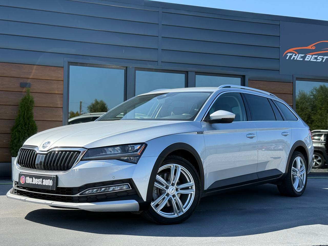 Skoda SUPERB Scout