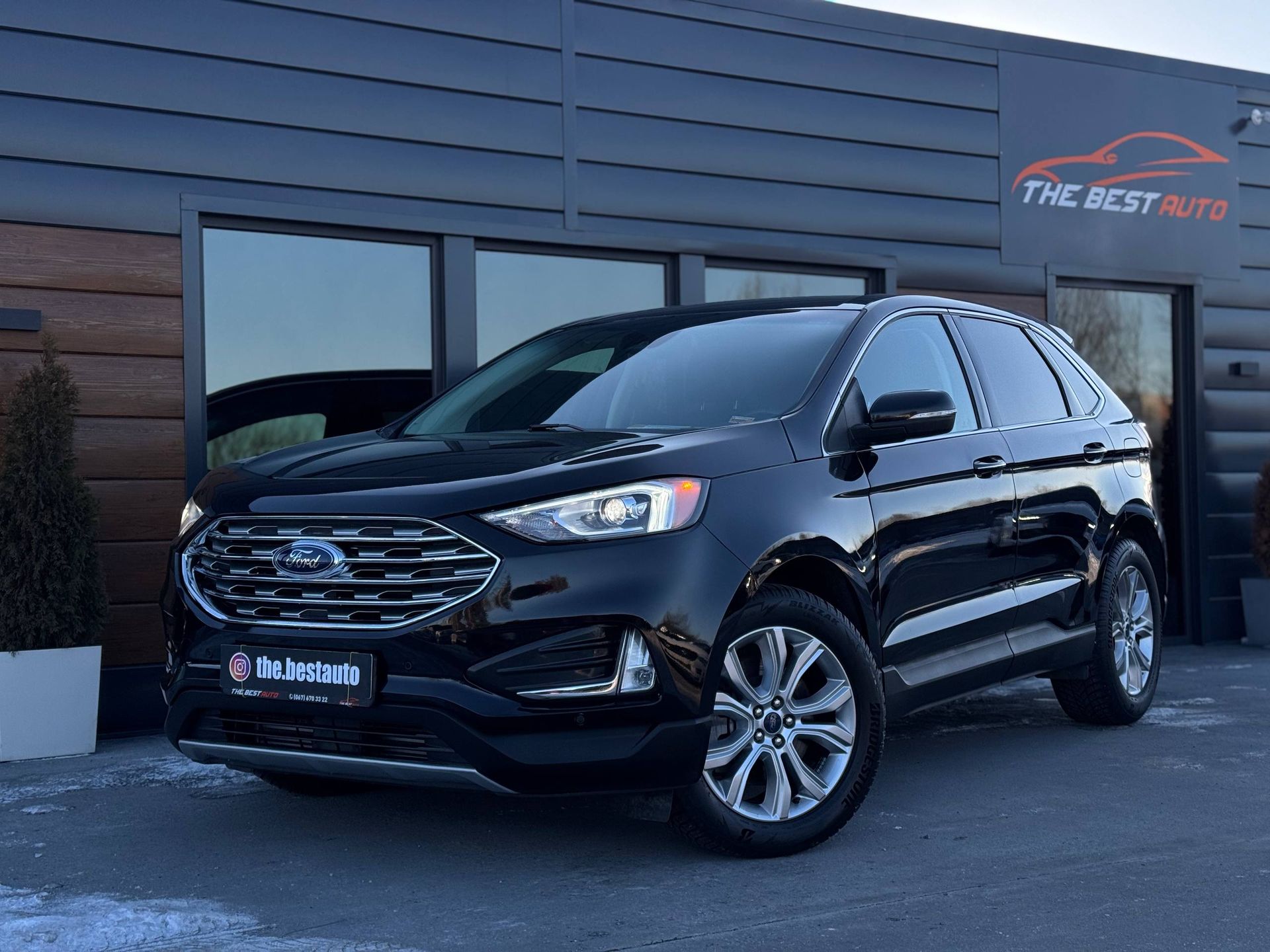 Ford EDGE TITANIUM