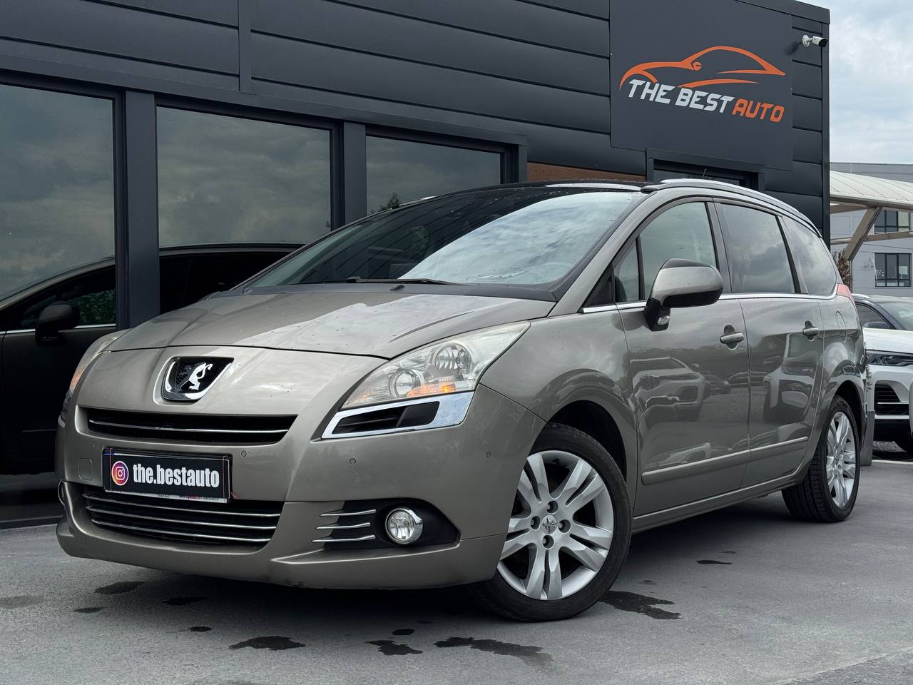 Peugeot 5008