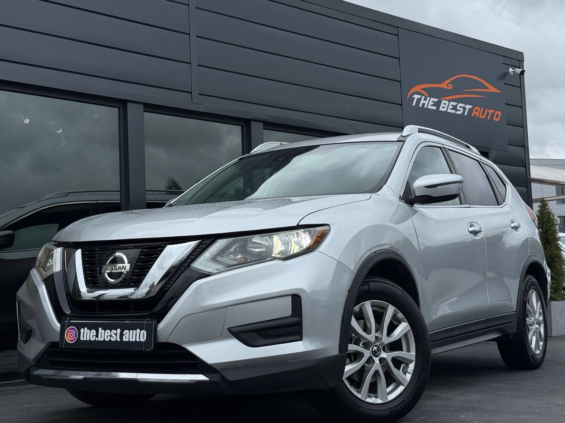 Nissan ROGUE SV